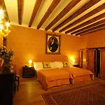Relais Alberti Hotel 4*