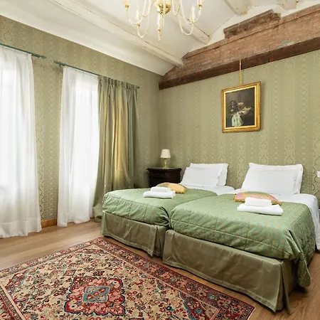 Relais Alberti 4* البندقية-ليدو