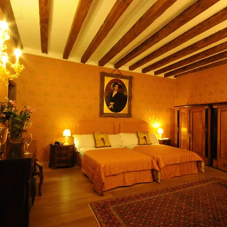 Relais Alberti Hotel 4*